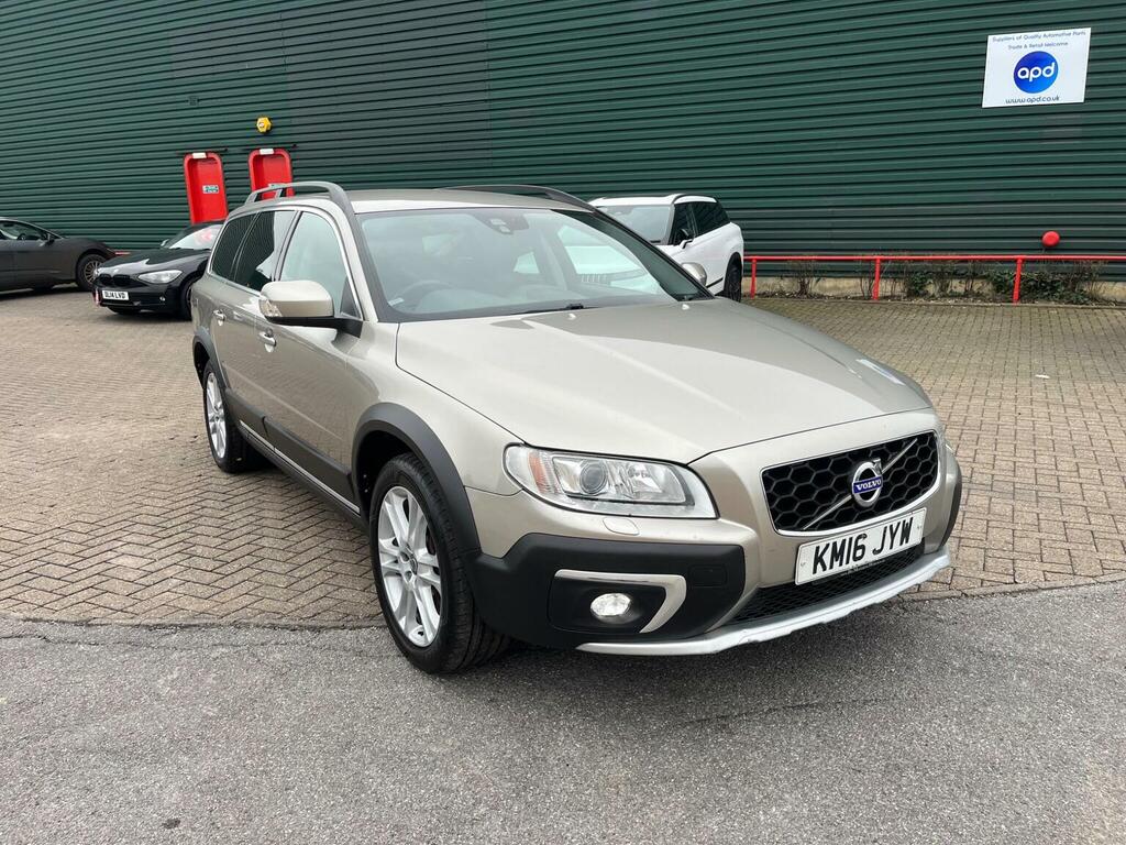 Volvo XC70 Estate 2.4 D5 Se Lux Awd Euro 6 Ss 20 Silver