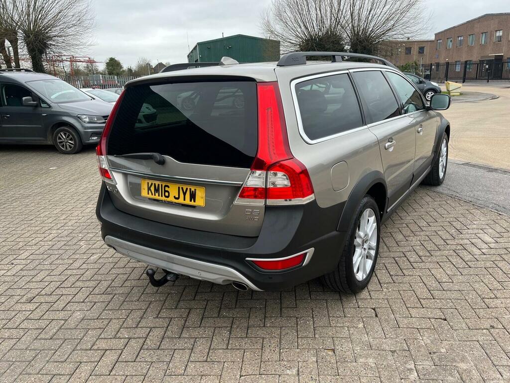 Volvo XC70 Estate 2.4 D5 Se Lux Awd Euro 6 Ss 20 KM16JYW Silver #6