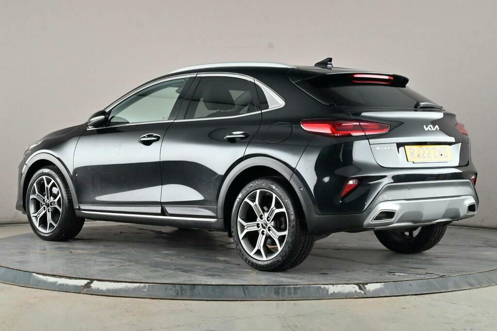 Kia Xceed 1.5 T Gdi 4 Suv Ss RJ22ZWD Black #5