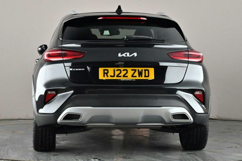 Kia Xceed 1.5 T Gdi 4 Suv Ss RJ22ZWD Black #6