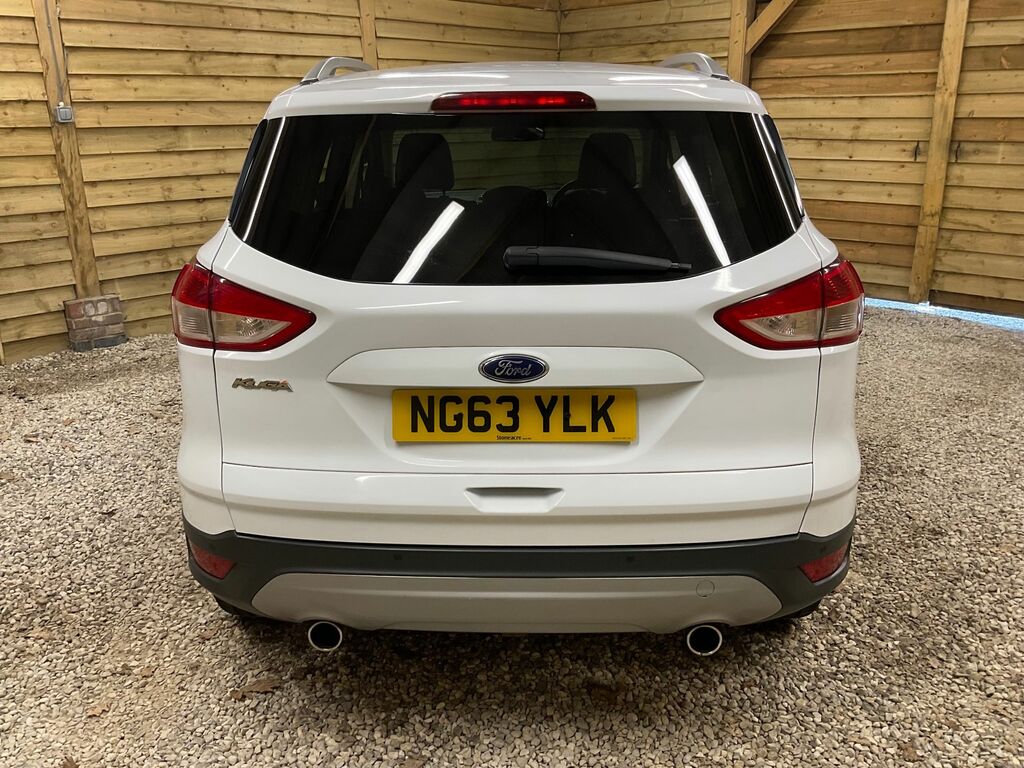 Ford Kuga Tdci Titanium Suv White #6