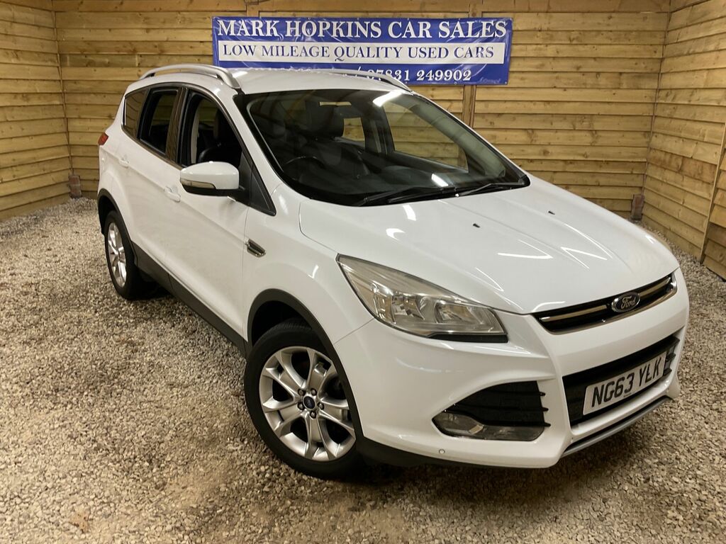 Ford Kuga Tdci Titanium Suv White #2
