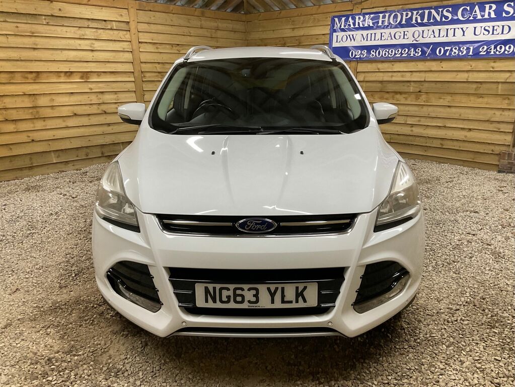 Ford Kuga Tdci Titanium Suv White #3