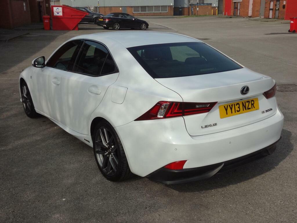 Lexus IS 2.5 300H F Sport E-cvt Euro 5 S S White #4