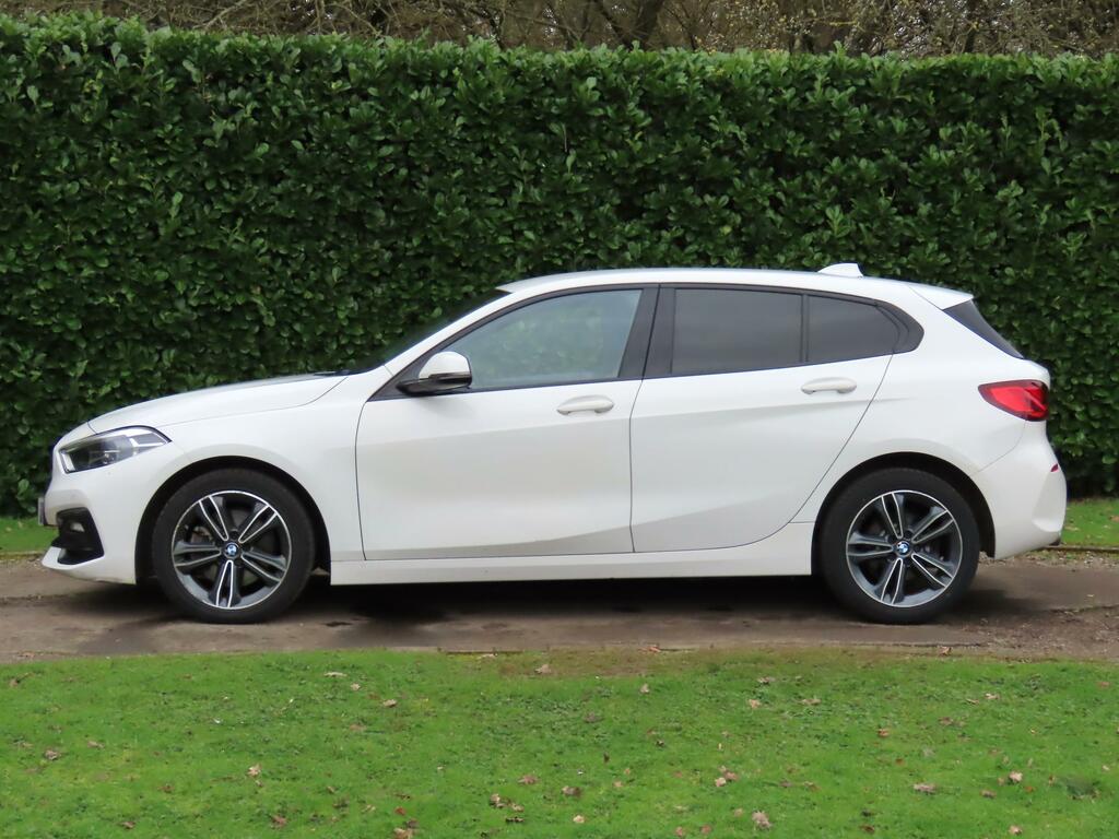 BMW 1 Series 2.0 118D Sport Hatchback Euro 6 S YA69LNO White #4