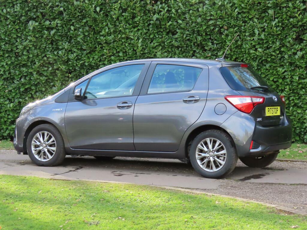 Toyota Yaris 1.5 Vvt-h Icon Tech Hatchback Hybrid E- HY67ZBU Grey #5