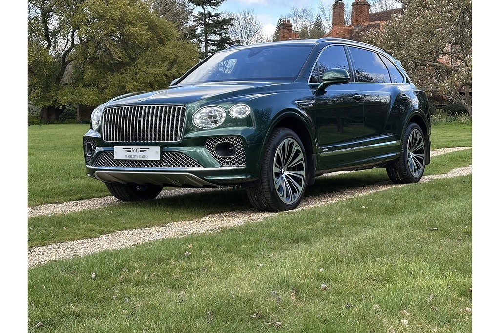 Bentley Bentayga V8 Azure Ewb U358 Ulez WR72YNO Green #3