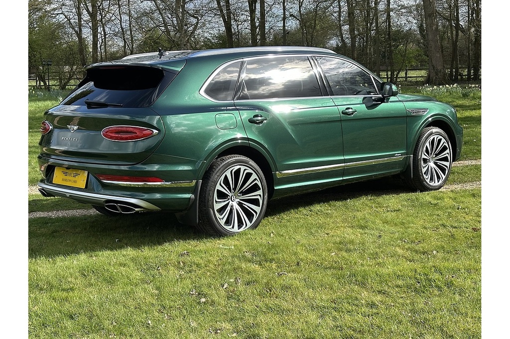 Bentley Bentayga V8 Azure Ewb U358 Ulez WR72YNO Green #2