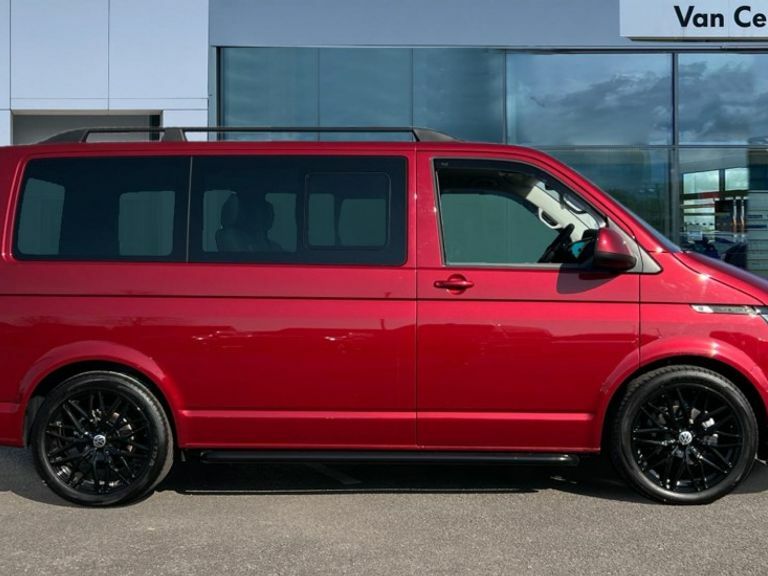 Volkswagen Transporter 2.0 Tdi 150 Highline Kombi Van Dsg Red #4