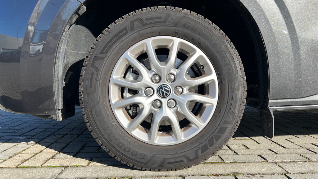 Volkswagen E-Transporter Transporter 100Kw 65Kwh Commerce Pro Van OV25XDJ #5