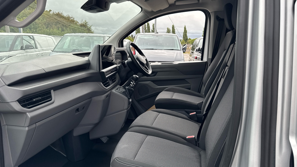 Volkswagen Transporter Transporter 2.0 Tdi 110 Commerce Pro Van WD25HVJ Grey #2