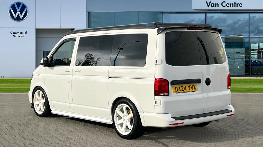 Volkswagen Transporter Transporter 2.0 Tdi 150 Highline Van Dsg DA24YVX White #3