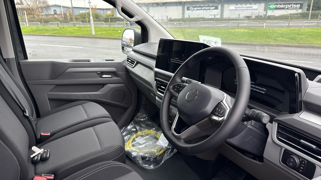 Volkswagen E-Transporter Transporter 160Kw 65Kwh Commerce Pro Van #6