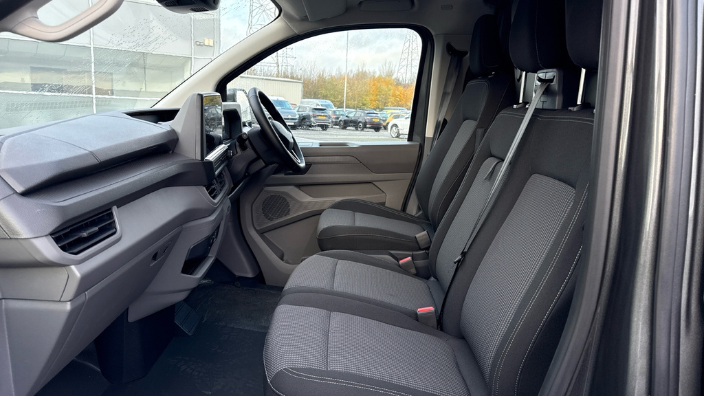 Volkswagen E-Transporter Volkswagen Transporter T32 Swb Elect 160Kw 65Kwh C #2