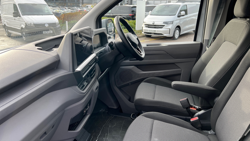 Volkswagen Transporter Transporter 2.0 Tdi 150 Commerce Pro Van 4Motion A EY75XVL Grey #2