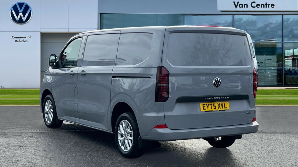 Volkswagen Transporter Transporter 2.0 Tdi 150 Commerce Pro Van 4Motion A EY75XVL Grey #3