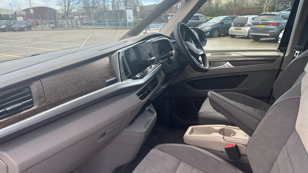 Volkswagen Multivan Multivan 2.0 Tdi Style Lwb Dsg Black #2