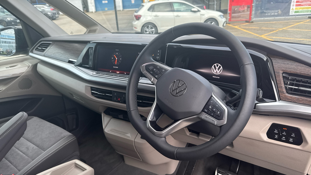 Volkswagen Multivan Multivan 2.0 Tdi Style Lwb Dsg Black #6