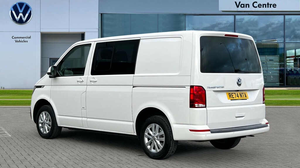 Volkswagen Transporter Transporter 2.0 Tdi 150 Highline Kombi Van RE74NTA White #3