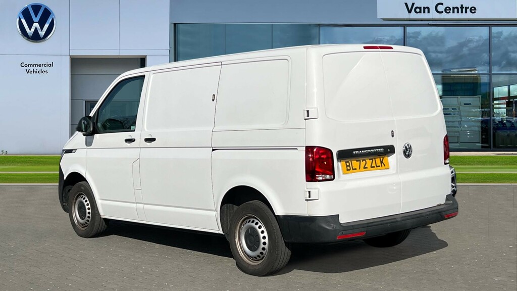 Volkswagen Transporter Transporter 2.0 Tdi 110 Startline Van BL72ZLK White #3