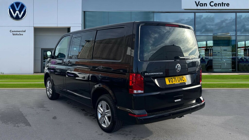 Volkswagen Transporter Transporter 2.0 Tdi 110 Highline Kombi Van VO71UVC Black #3