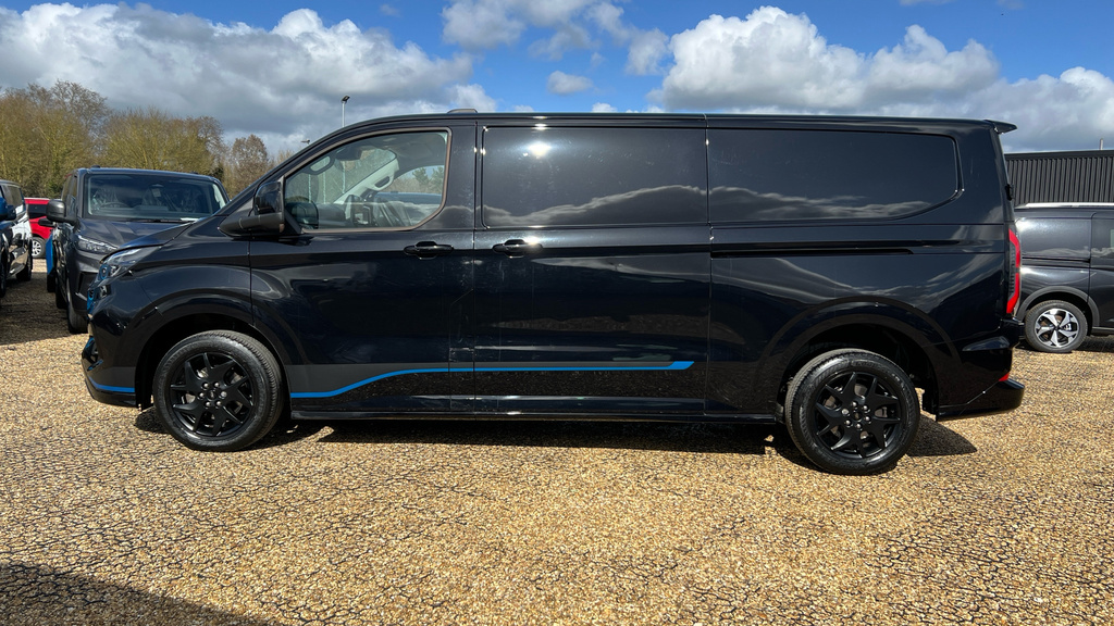 Ford Transit Custom Transit Custom 2.0 Ecoblue 170Ps H1 Van Sport WT25FVR Black #4