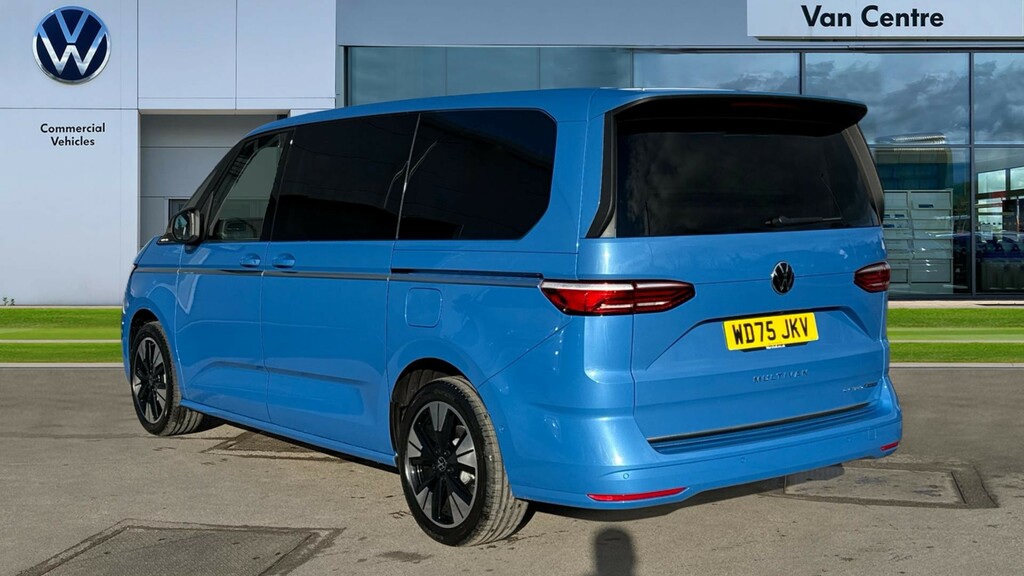 Volkswagen Multivan Multivan Style Long 245 Ps 1.5 Ehybrid 6-Speed Dsg Blue #3