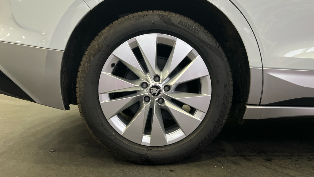 Skoda ENYAQ Skoda Enyaq Estate 150Kw 60 Se L 63Kwh GL75UZB White #5