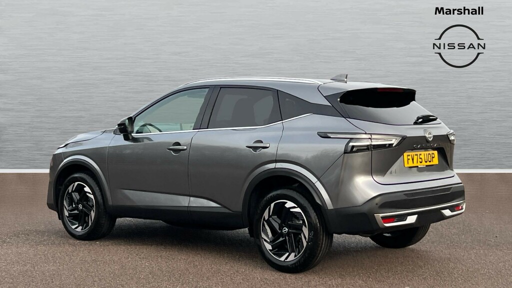 Nissan Qashqai Qashqai 1.3 Dig-t Mh N-connecta Glass Roof FV75UOP #2