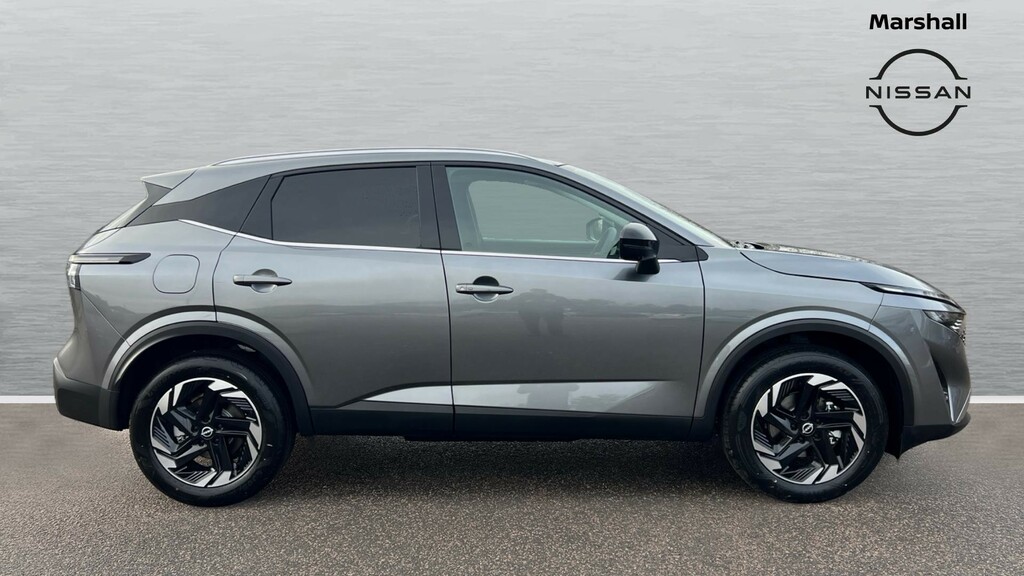 Nissan Qashqai Qashqai 1.3 Dig-t Mh N-connecta Glass Roof FV75UOP #3