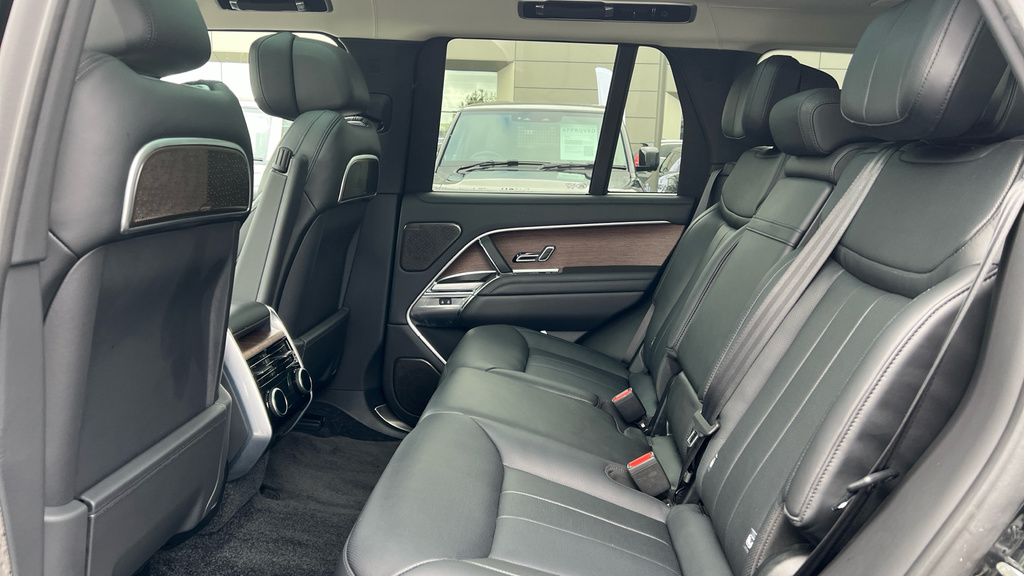 Land Rover Range Rover Range Rover 3.0 D350 KW74LXV Black #4