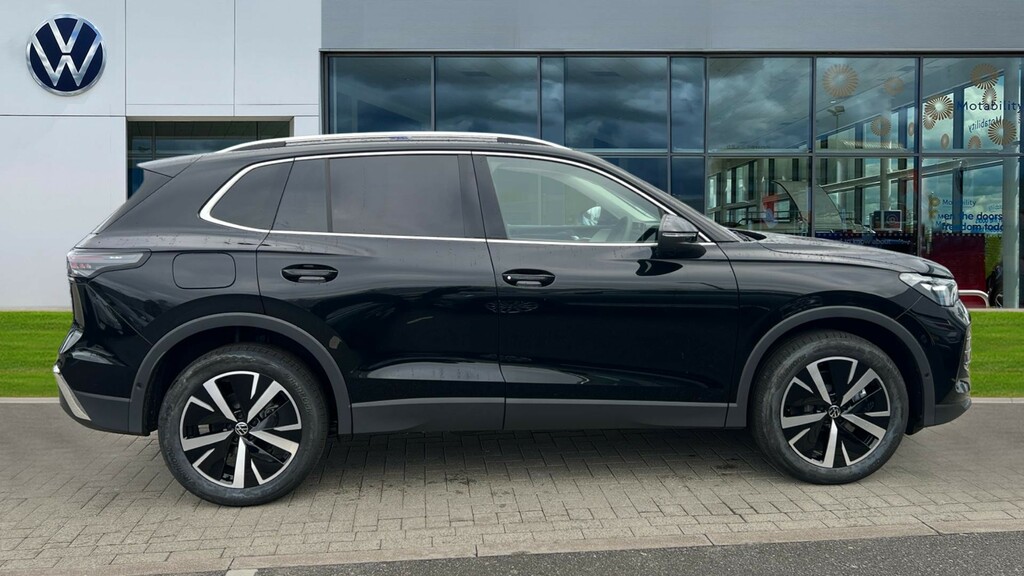 Volkswagen Tiguan Tiguan Elegance 1.5 Tsi Ehybrid 204Ps 6-Speed Dsg LF75RET Black #4