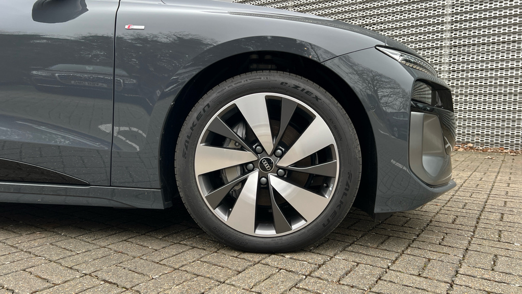 Audi A6 Avant A6 270Kw Performance 100Kwh S Line KJ25NEF Grey #5