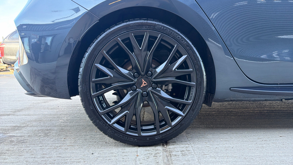 Cupra Leon Leon 1.5 Ehybrid 204 Shadow Edition Dsg Grey #5