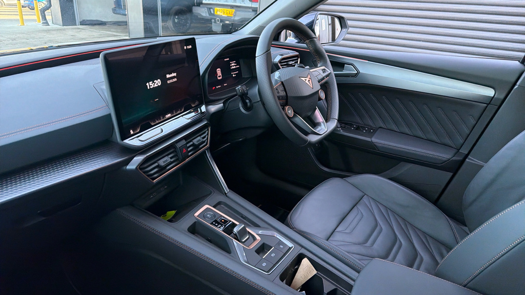 Cupra Leon Leon 1.5 Ehybrid 204 Shadow Edition Dsg Grey #2