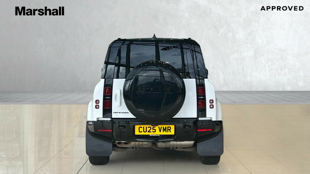 Land Rover Defender 110 Defender 3.0 D350 X-dynamic Se 110 CU25VMR White #6