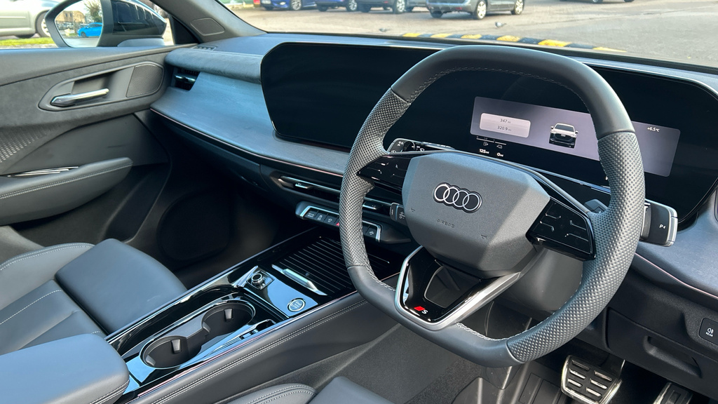 Audi Q3 Audi Q3 Sportback Special Edit 1.5 E-hybrid Launch RF75ZSO Black #6