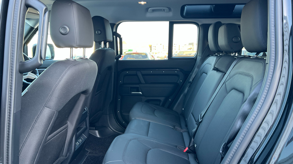 Land Rover Defender 110 Defender 3.0 D250 S 110 AE75RZH Black #4