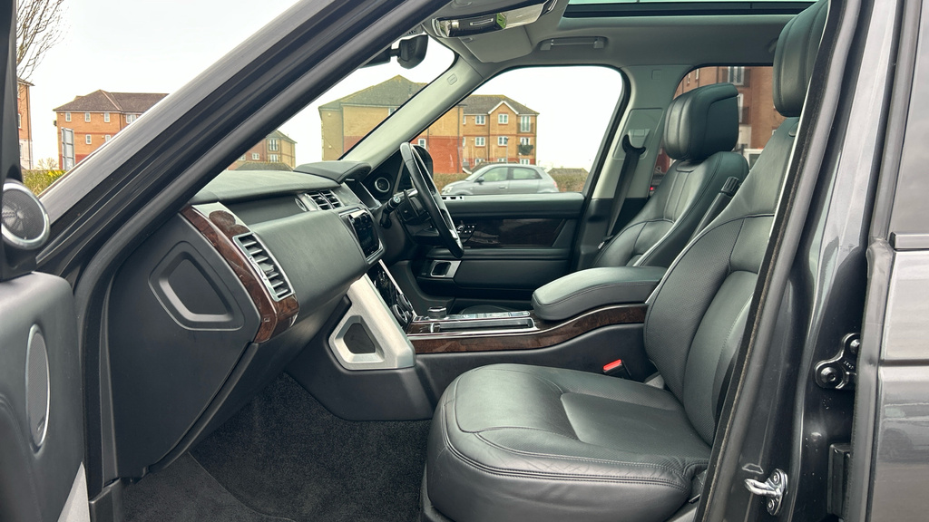 Land Rover Range Rover Range Rover 3.0 Sdv6 Vogue AK69HZC Grey #3