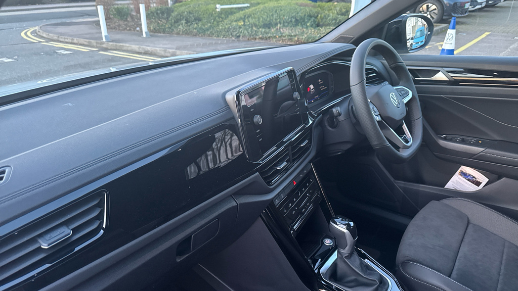 Volkswagen T-Roc T-roc Black Edition Plus 1.5 Tsi 150Ps 7-Speed Dsg EY26ZCJ Black #2