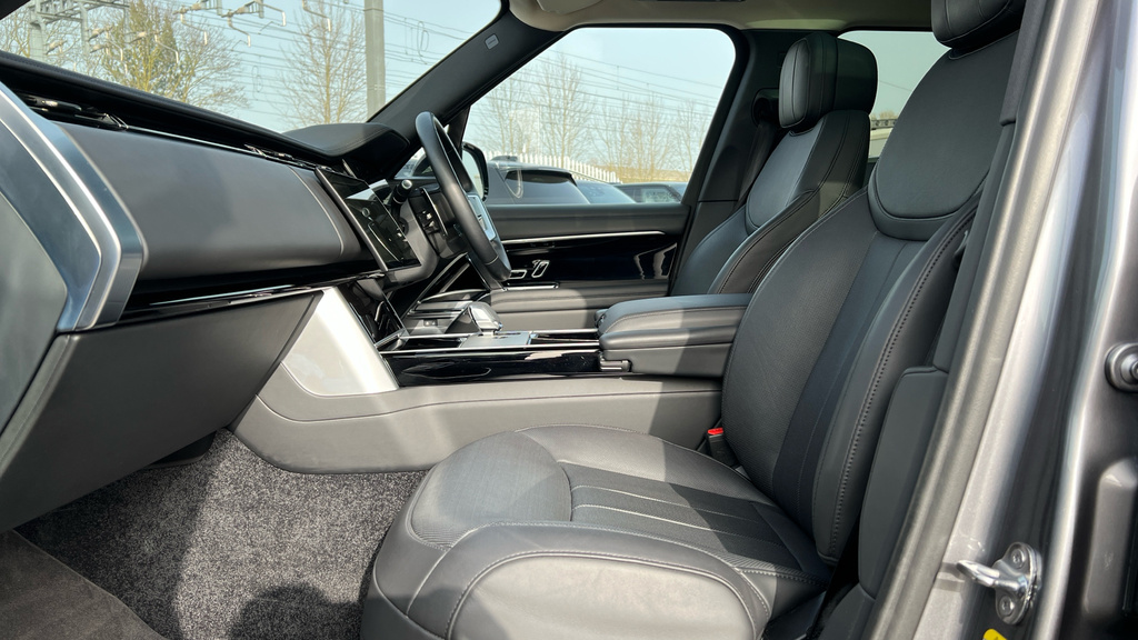 Land Rover Range Rover Range Rover 3.0 D300 Se KT24UYO Grey #3
