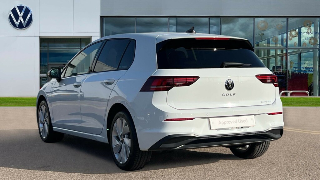 Volkswagen Golf Golf Hatch Match 1.5 Tsi Ehybrid 204 Ps 6-Speed Ds EY26VBE White #3