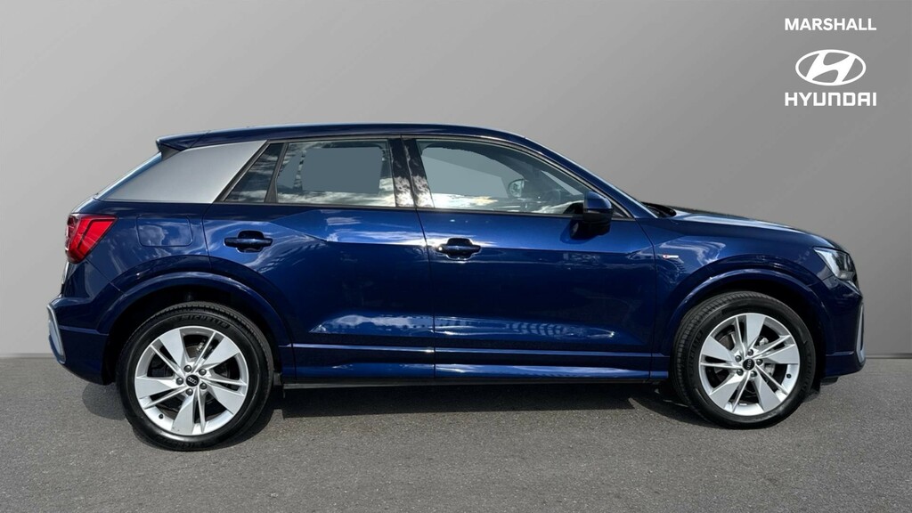 Audi Q2 Q2 35 Tfsi S Line S Tronic GJ72MWL Blue #2