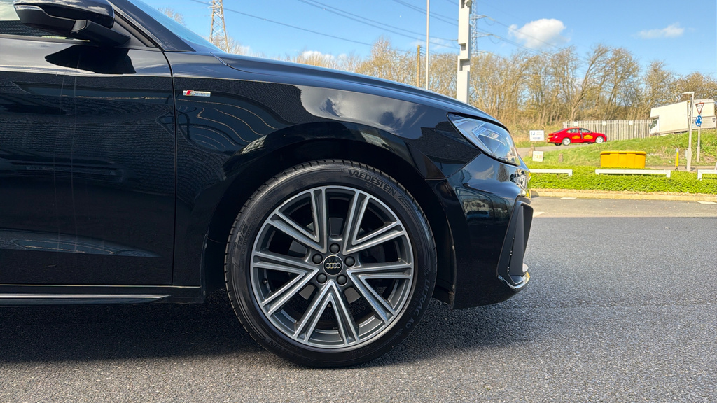 Audi A1 A1 35 Tfsi S Line S Tronic GN24SYR Black #5