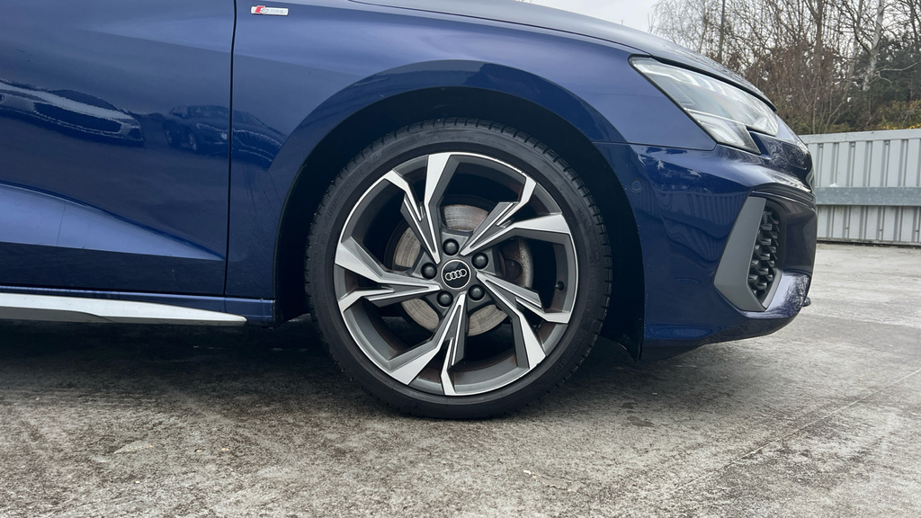 Audi A3 A3 35 Tfsi S Line S Tronic GF23UZA Blue #5