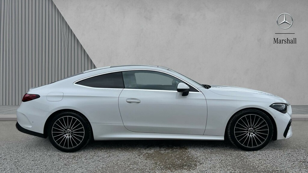 Mercedes-Benz CLE Class Cle 300 4Matic Amg Line Premium 9G-tronic White #4