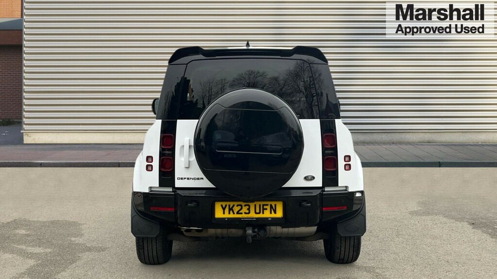Land Rover Defender 90 Defender 3.0 D250 X-dynamic Hse 90 YK23UFN White #4