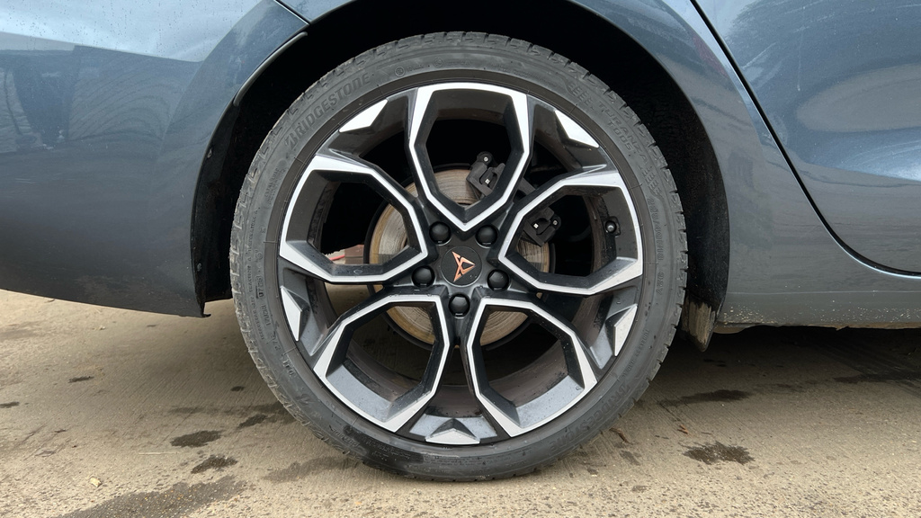 Cupra Leon Leon 1.5 Tsi 150 V1 DE25PYP Grey #5