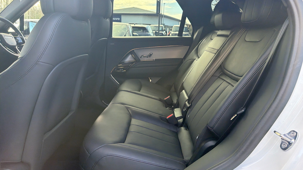 Land Rover Range Rover Sport Range Rover Sport 3.0 D300 Dynamic Se AF24WOA White #4