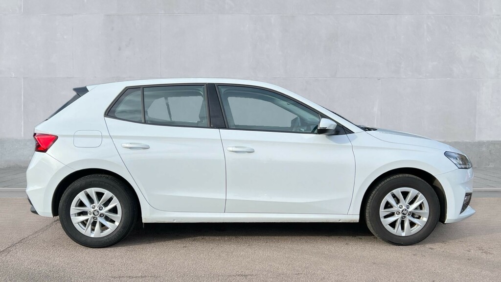 Skoda Fabia Fabia 1.0 Tsi Se Edition GL25FAK White #4